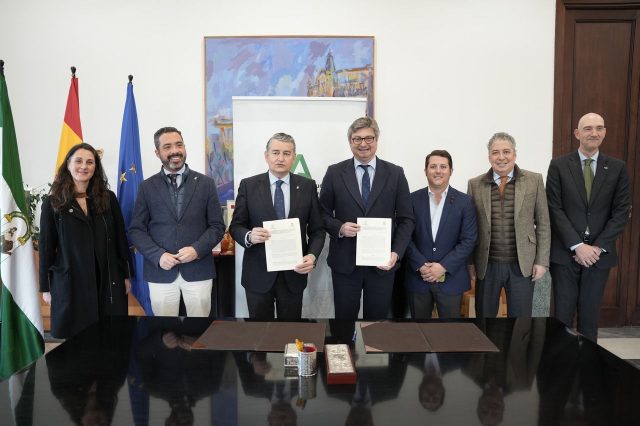 Caminos de Pasión y la Fundación Centro de Estudios Andaluces firman un convenio para desarrollar un estudio sobre la religiosidad popular en Andalucía