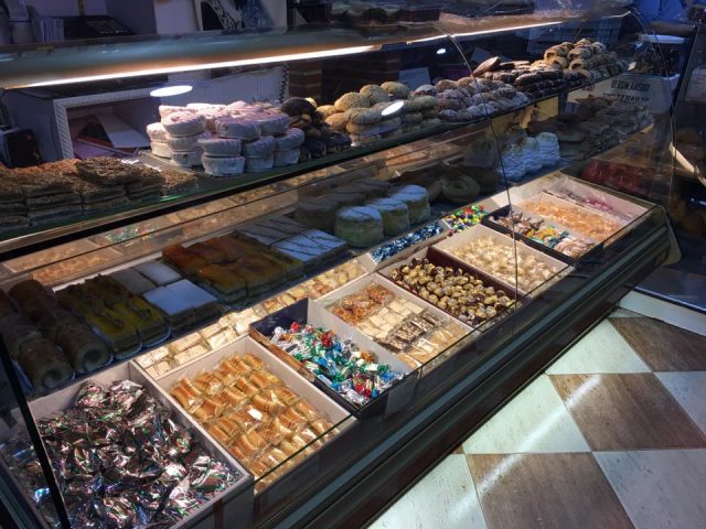 Confitería y Pastelería Pili Nieto