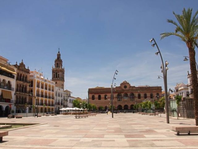 Plaza de España. El Salón